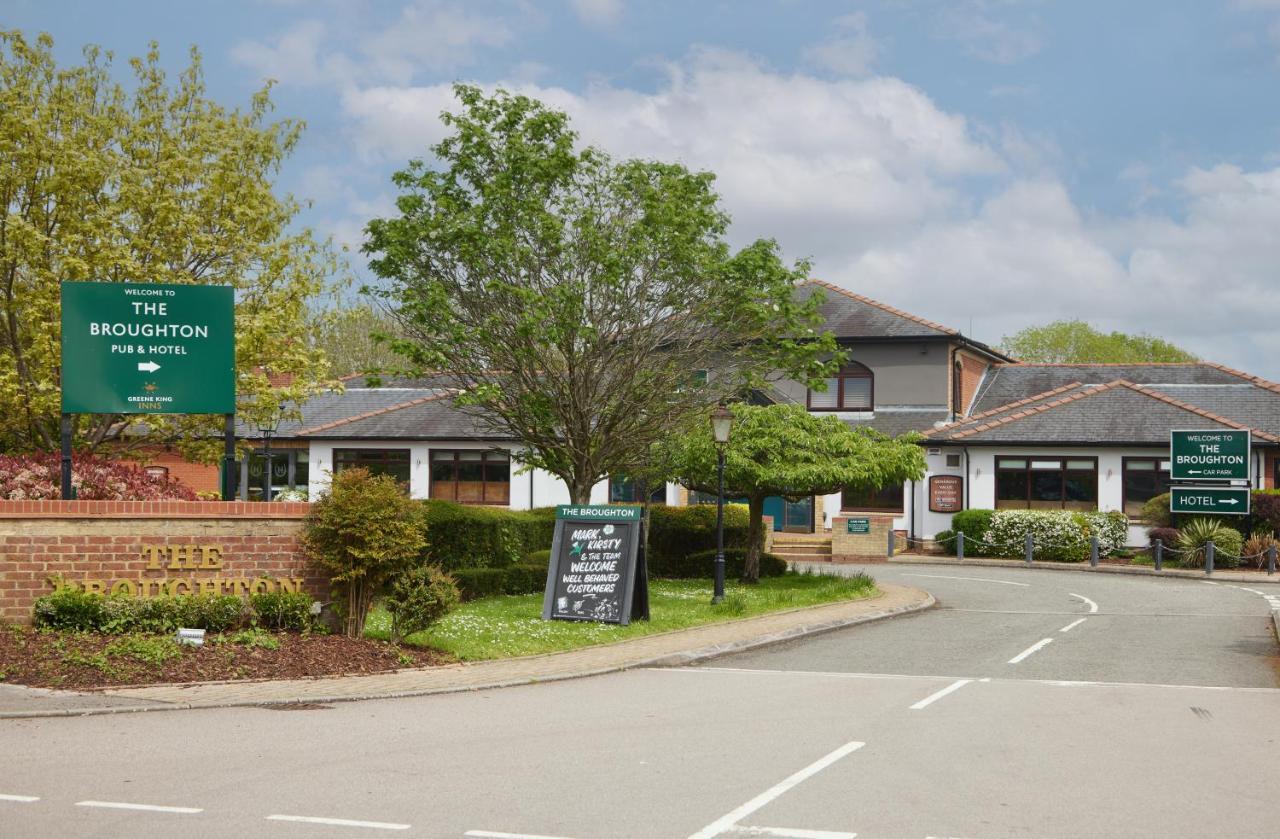 The Broughton Hotel By Greene King Inns Milton Keynes Exterior photo