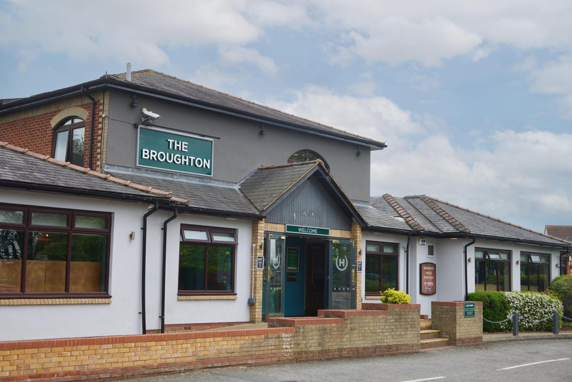 The Broughton Hotel By Greene King Inns Milton Keynes Exterior photo