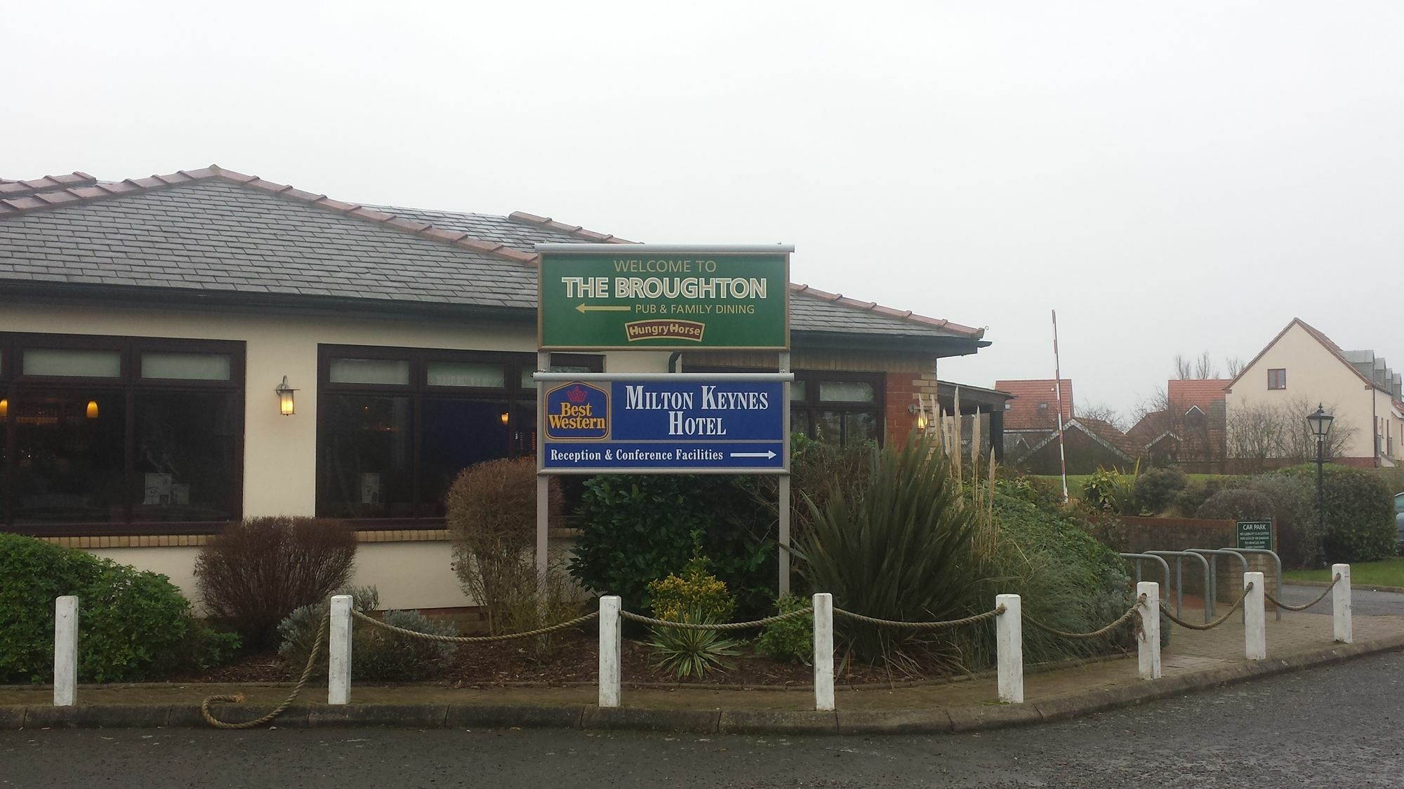 The Broughton Hotel By Greene King Inns Milton Keynes Exterior photo